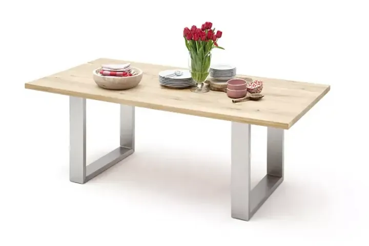 Greta von MCA Furniture | Tisch