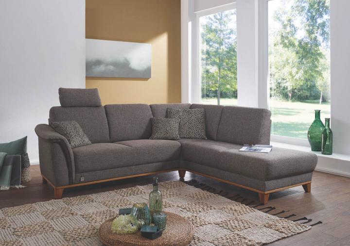 286 Plaza von Ponsel | Sofas & Couches