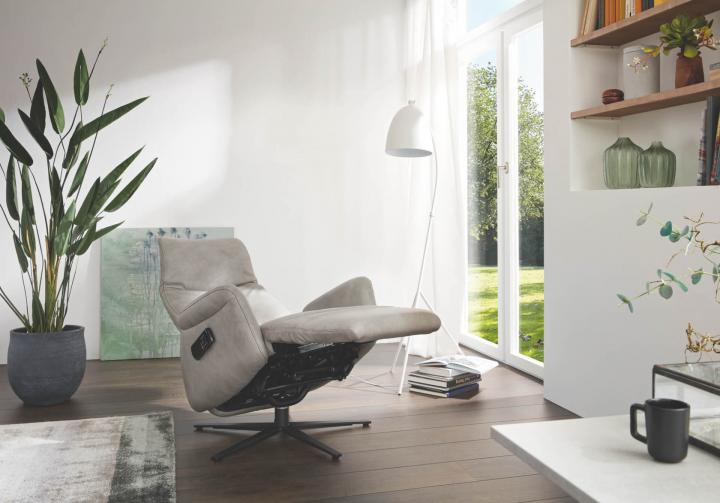 7910 Lounger von Himolla | Polstermöbel