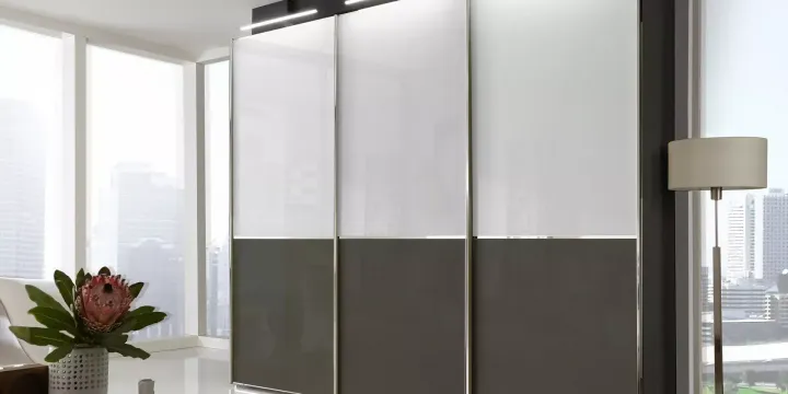 Shanghai 2 von Wiemann | Kleiderschrank