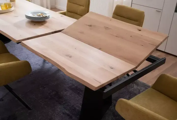 ET674 Chic von Venjakob | Tisch
