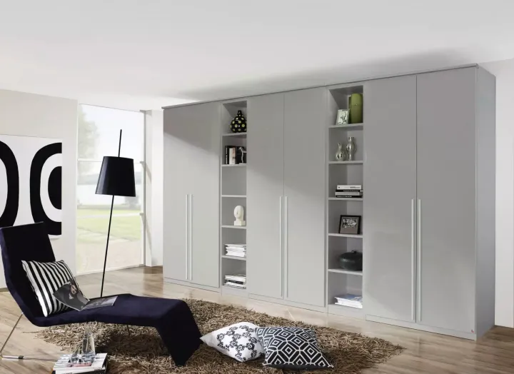 Dimension 5 von rauch ORANGE | Kleiderschrank