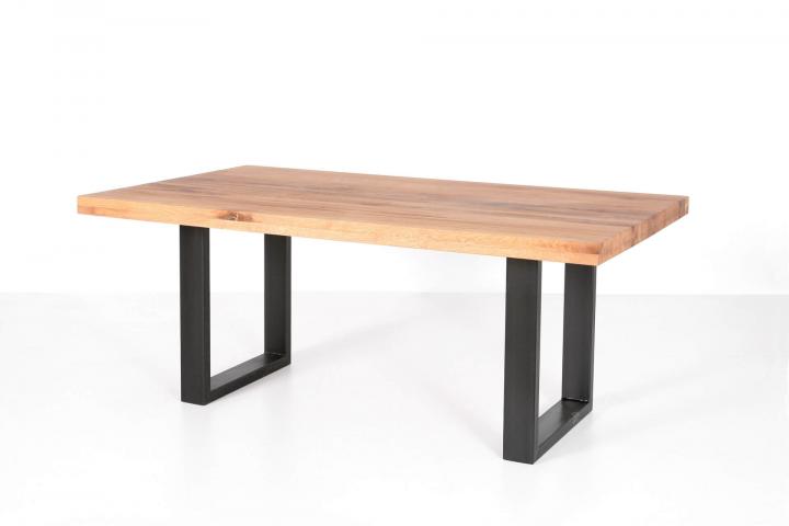 Lugo Balkentisch von Standard Furniture | Speisen