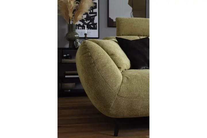 Chiara von Nova Via | Sofas & Couches