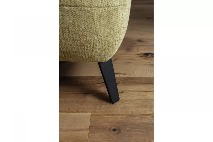 Chiara von Nova Via | Sofas & Couches