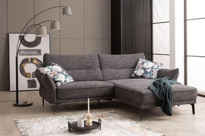 378 Marie von Ponsel | Sofas & Couches