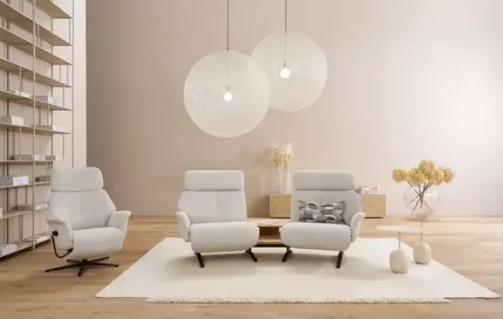 4362 Lounger von Himolla | Sofas & Couches