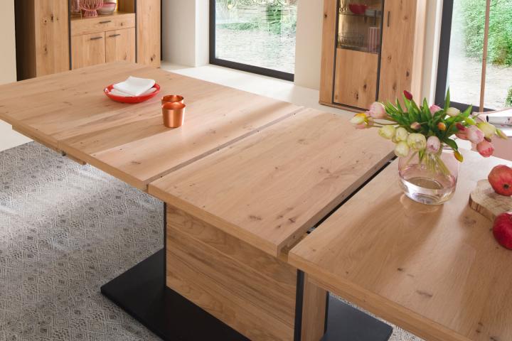 Campinas Säulen Esstisch  von MCA Furniture | Tisch