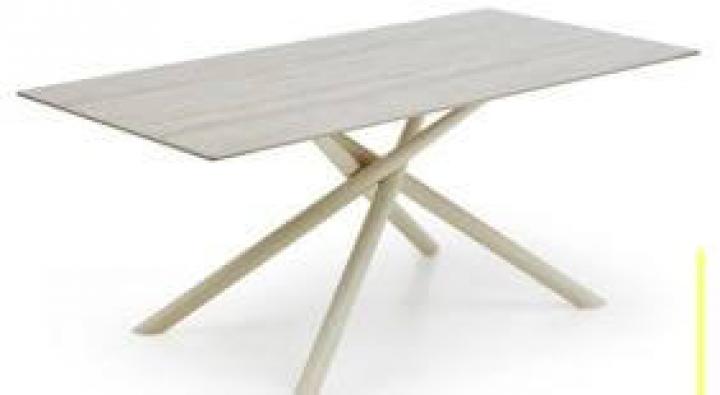 Laroca von Niehoff Sitzmöbel | Speisen