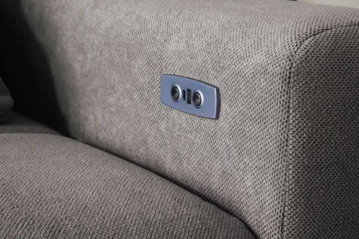 Brook von Iwaniccy | Sofas & Couches