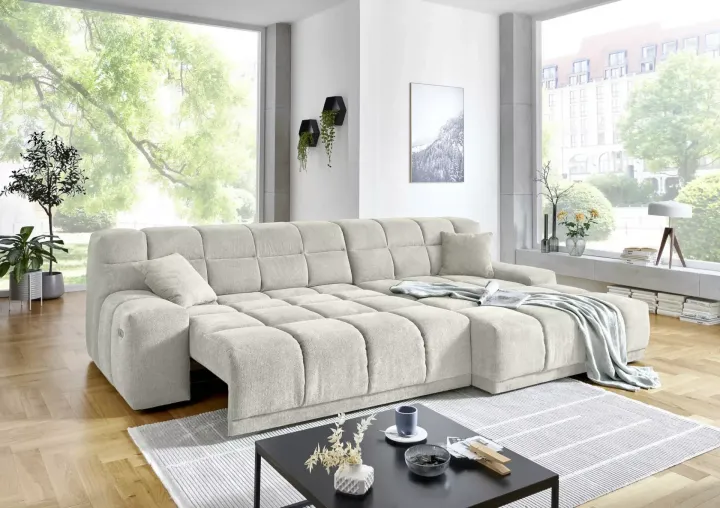 London von Iwaniccy | Sofas & Couches