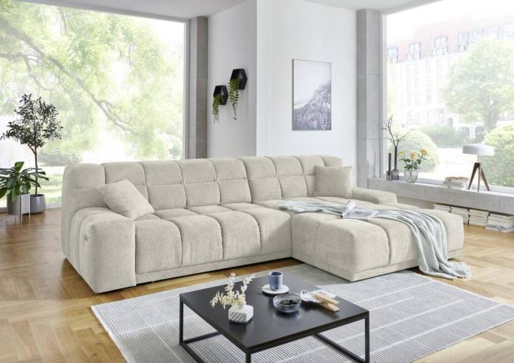 London von Iwaniccy | Sofas & Couches