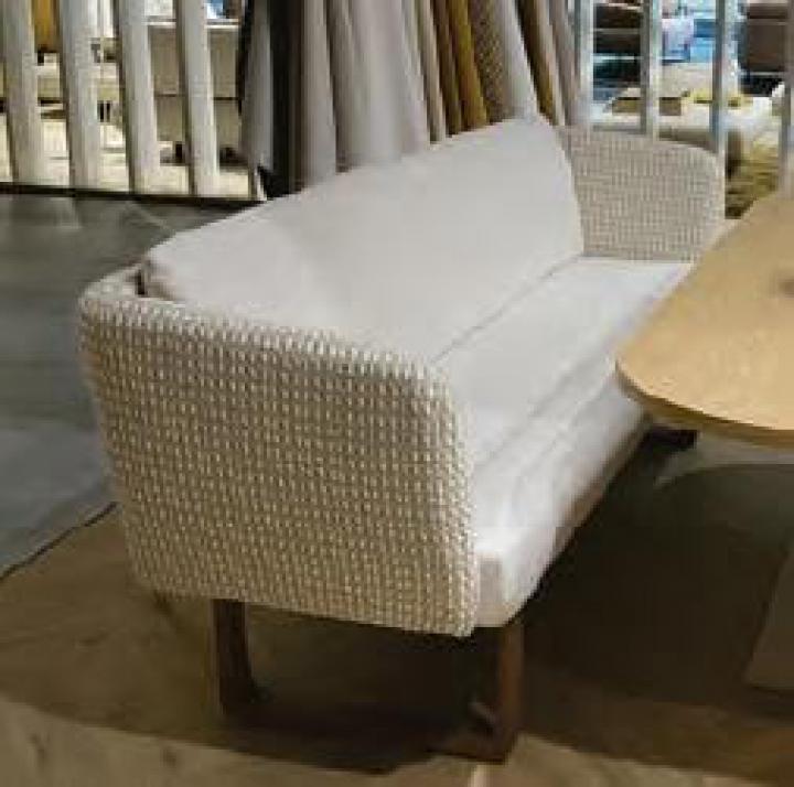 Neela Bench von Candy | Speisen